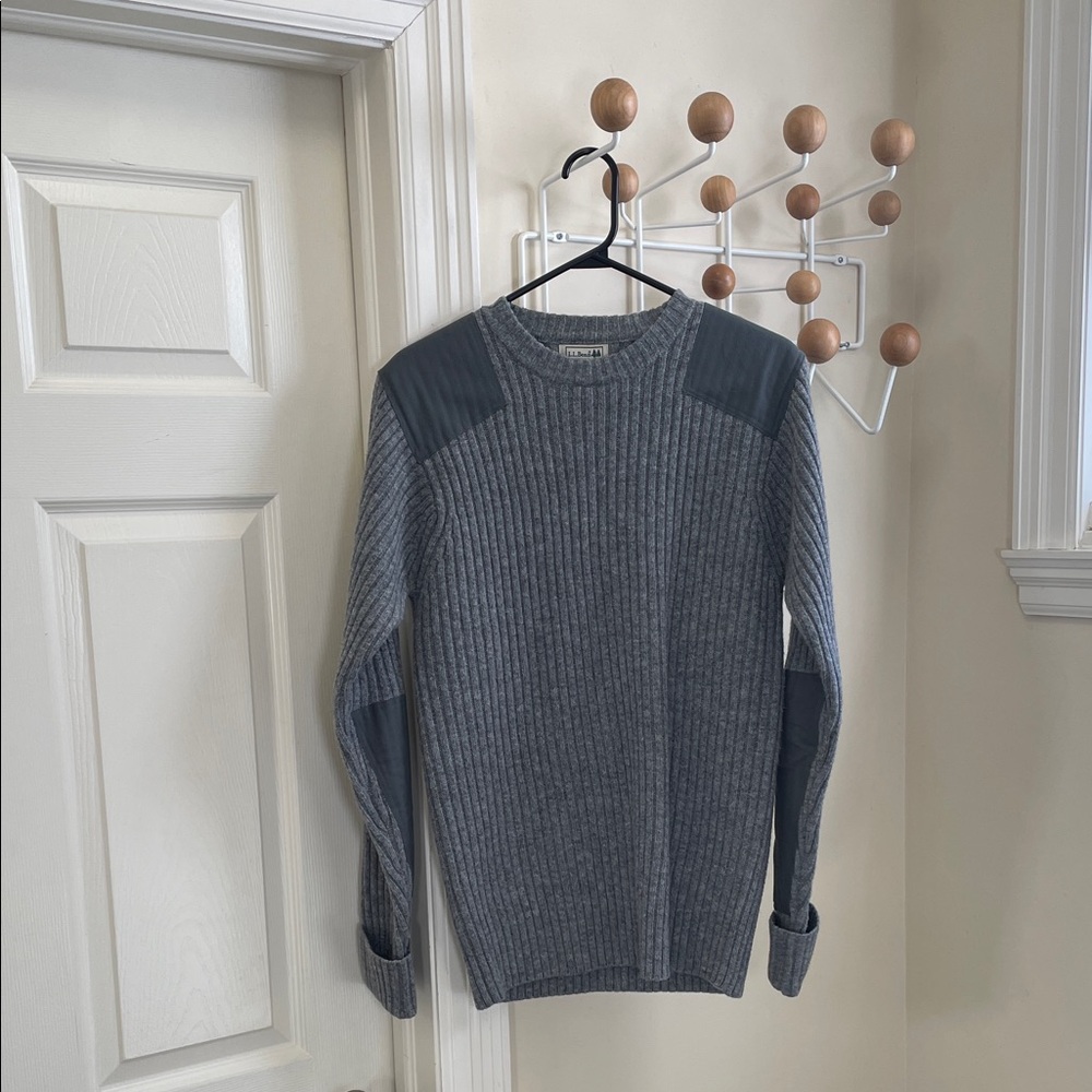 L.L Bean - Merino Lamb's Wool Long Sleeve Sweater - Grey - M